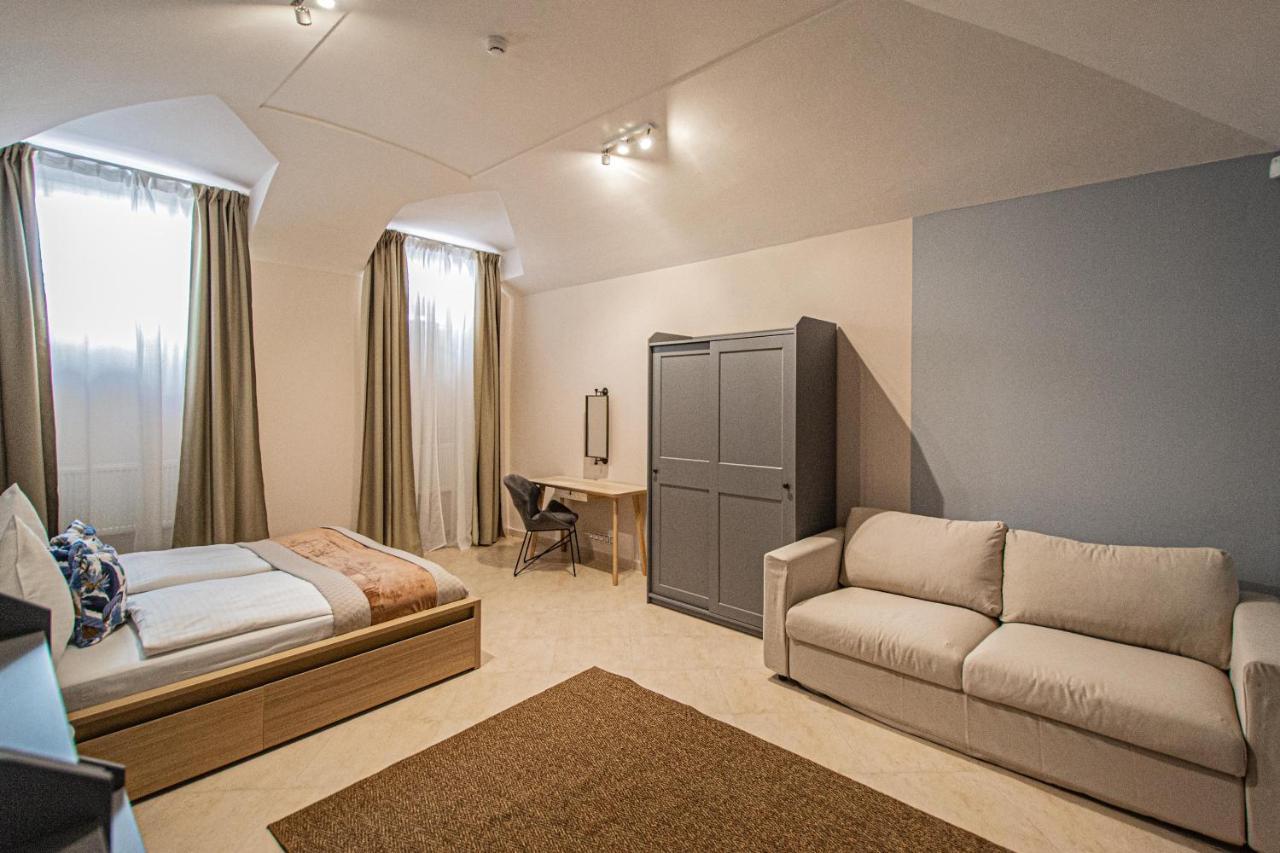 Modern And Spacious In Center Apartmán *